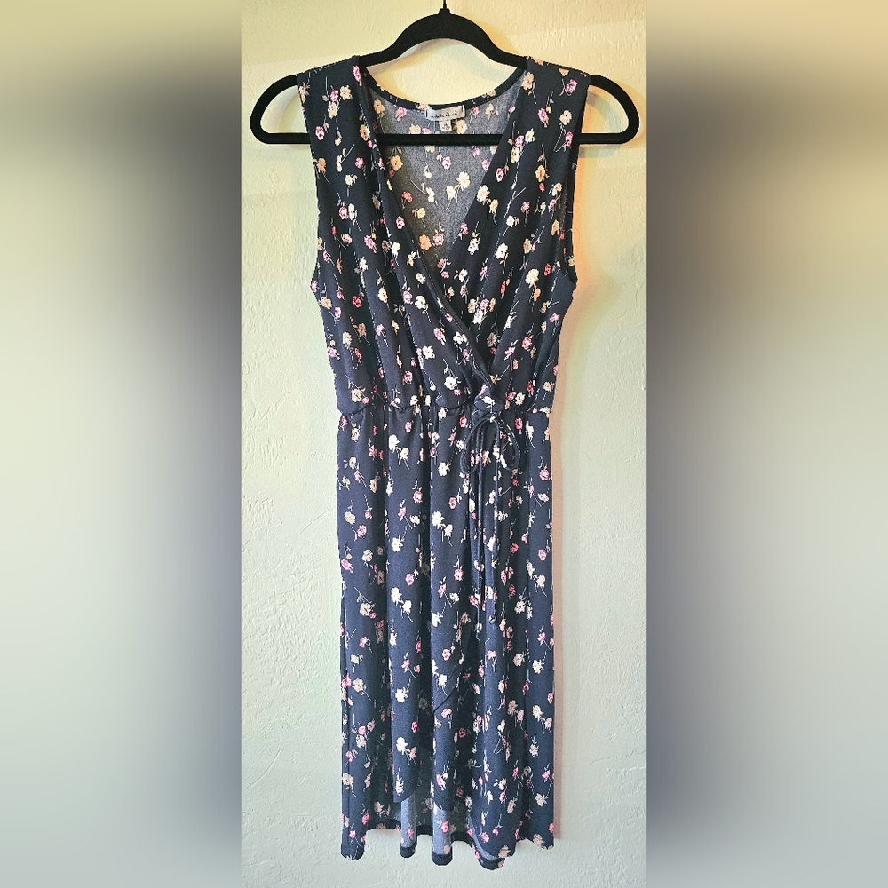Floral Sleeveless Dress - Navy